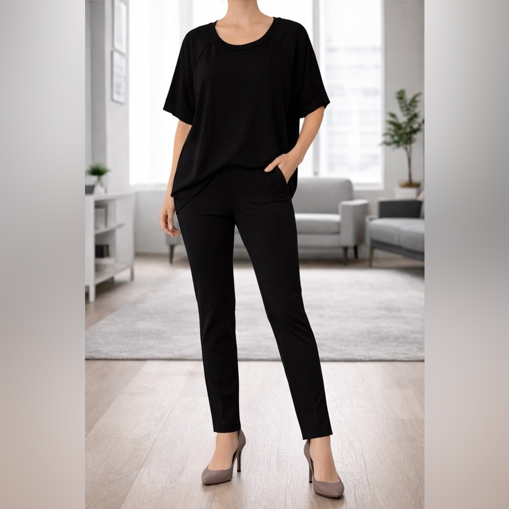 Ava & Viv Classic Black Short Sleeve Top